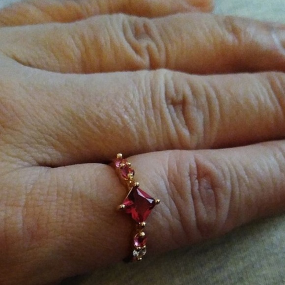 Dainty 18kt Gold Plated Geometric Ruby Topaz Ring size 5 - Picture 13 of 13